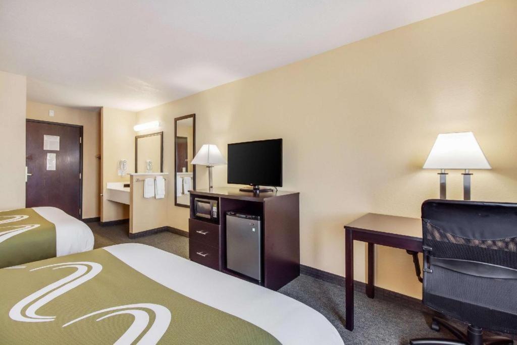 Quality Inn & Suites Arbor Zewnętrze zdjęcie