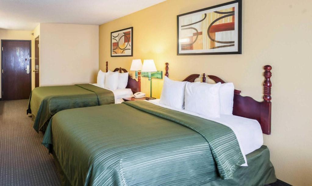 Quality Inn & Suites Arbor Zewnętrze zdjęcie