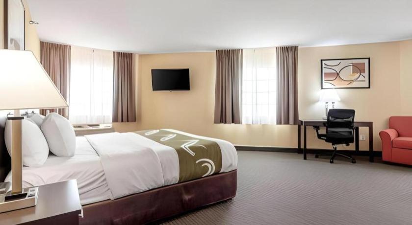 Quality Inn & Suites Arbor Zewnętrze zdjęcie